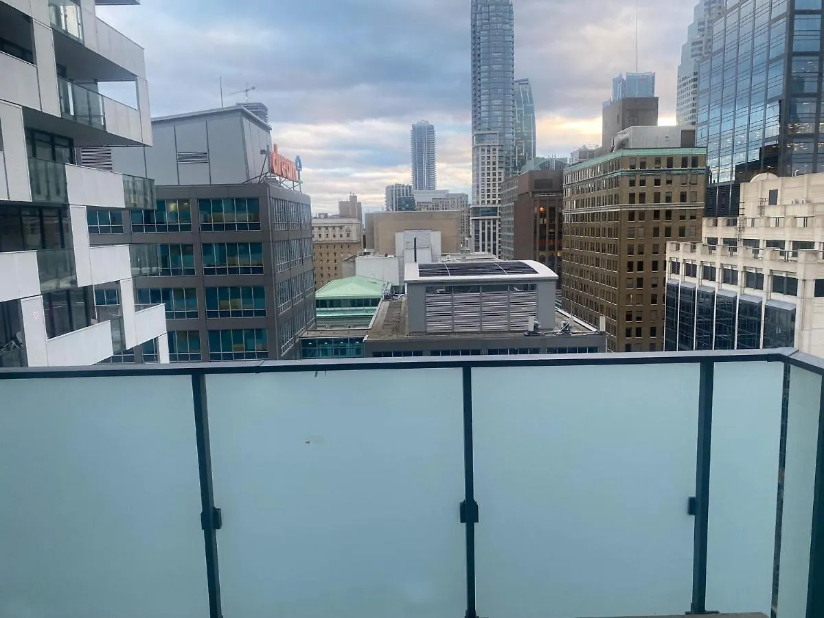In The Heart Of Downtown Apartment Toronto